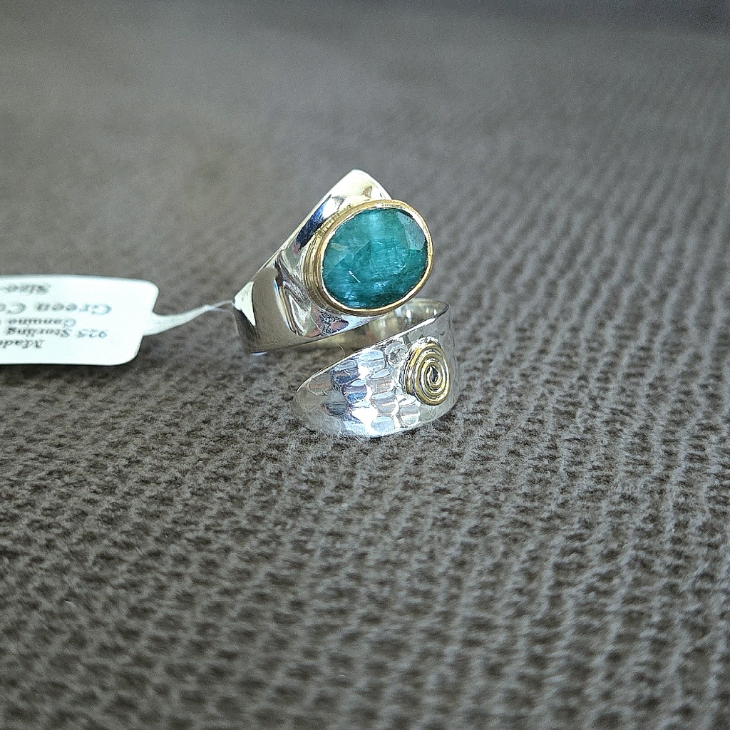 Shivam Green Beryl Bypass Ring - Nwt 69$